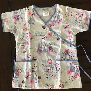 Dental scrub top NEW